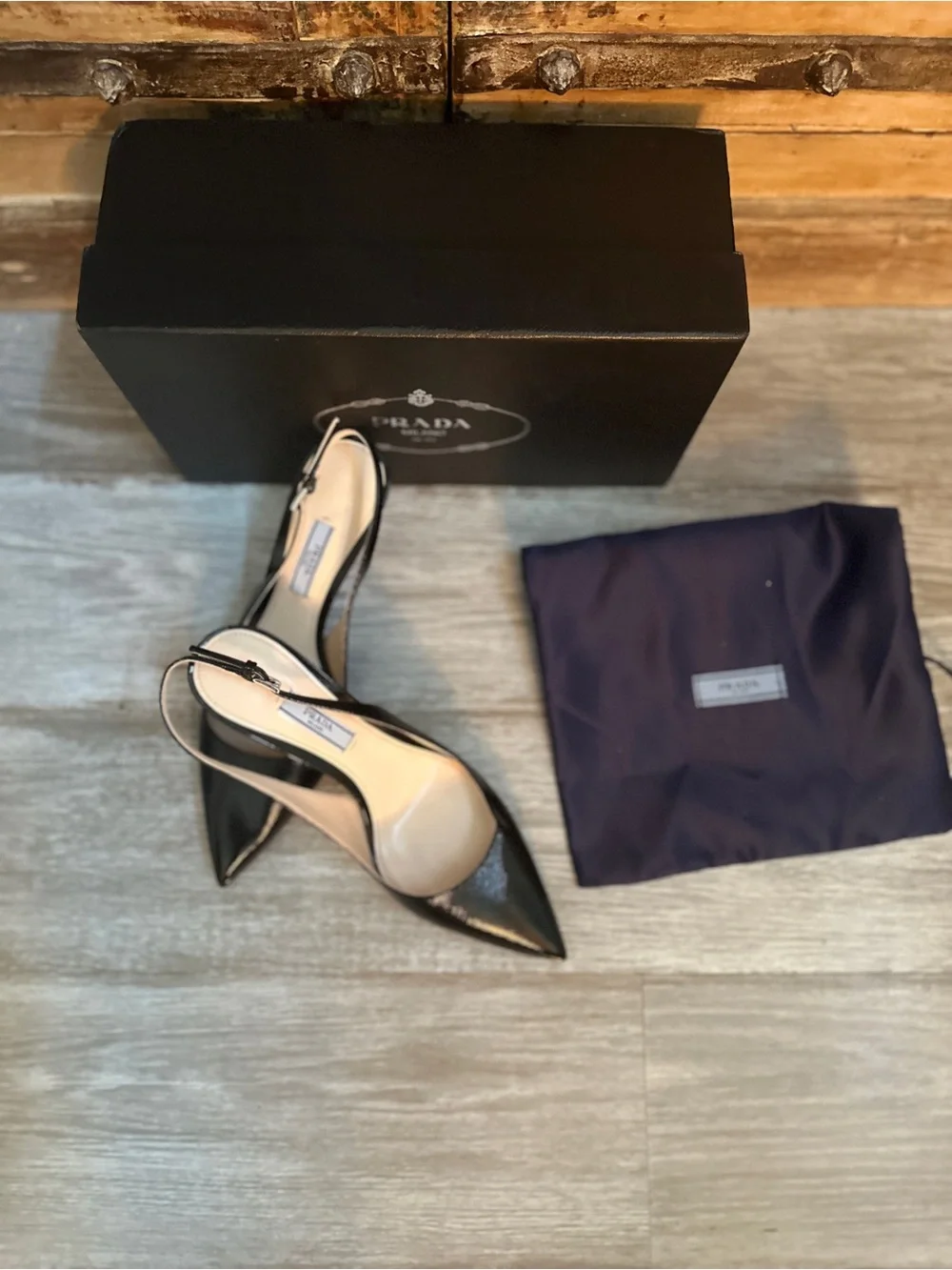 Prada Milano Womens Black Patent Leather Pointed Toe Slingback Heels Size 39